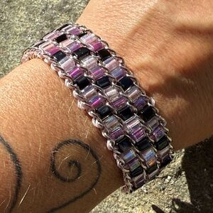 Pink and black Beaded Bracelet
